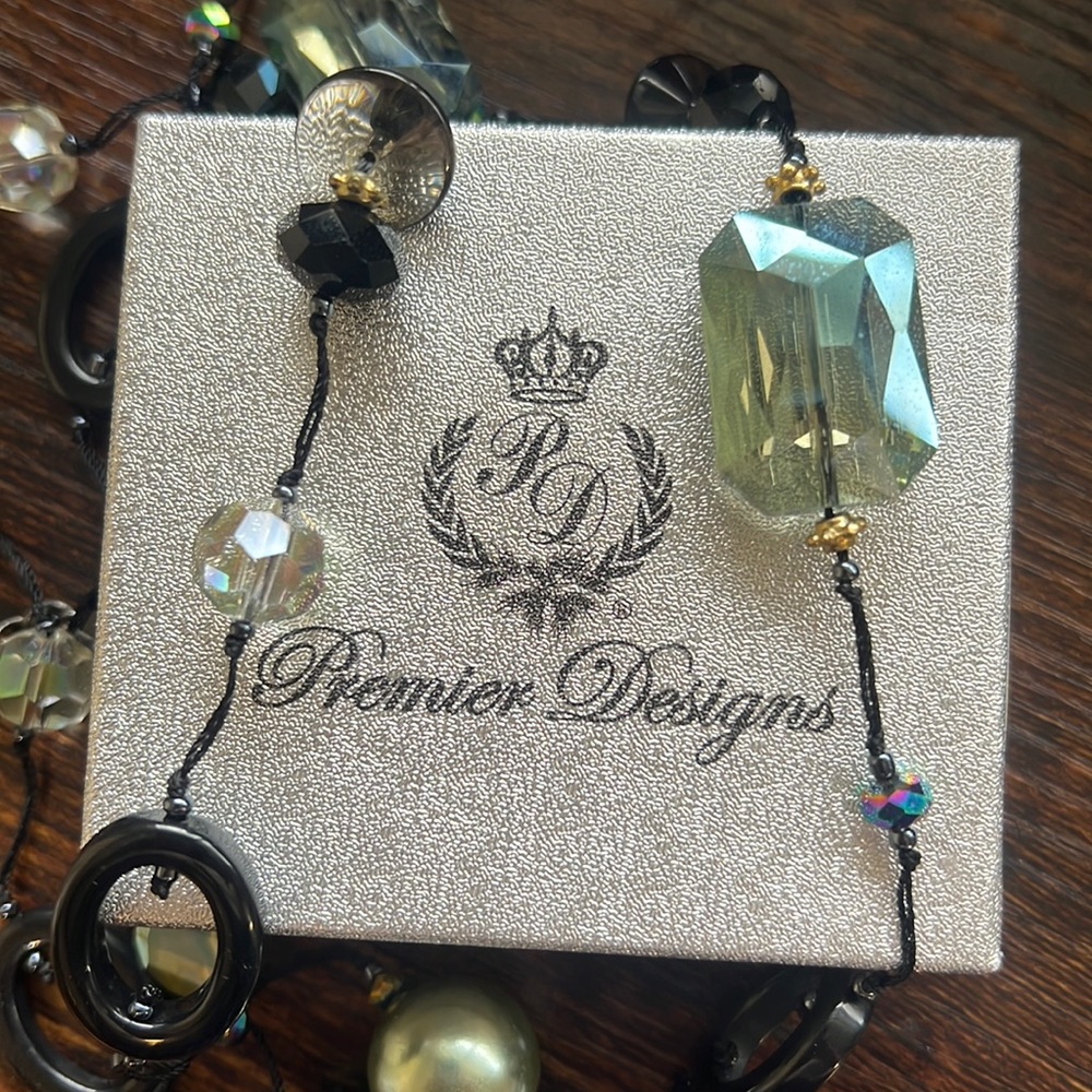 Premier Designs Emerald Isle - Long Statement Necklace 46” Adjustable